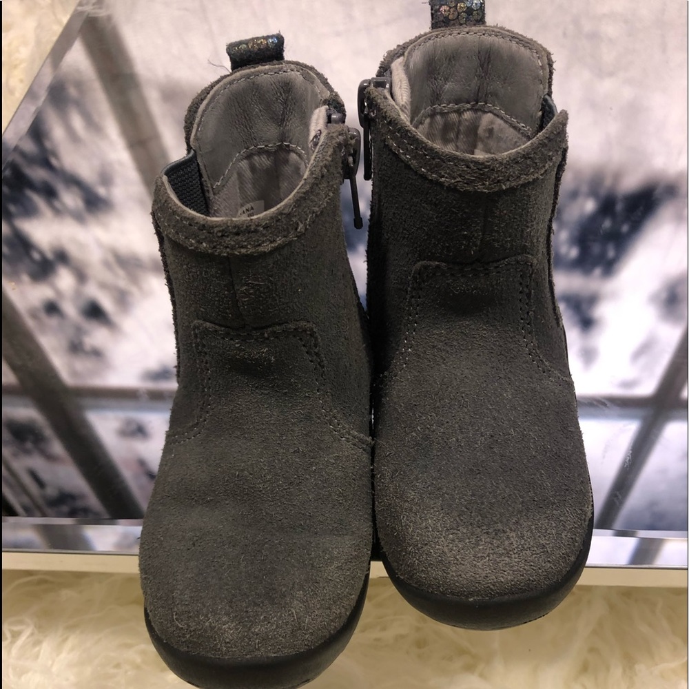 Stride Rite Booties